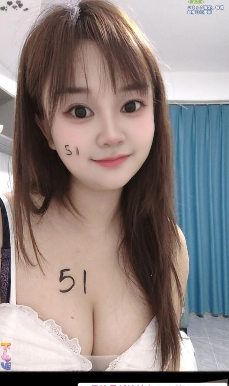 大浴室激情AV水床爽   