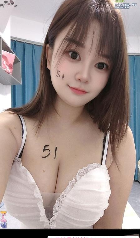 大浴室激情AV水床爽   