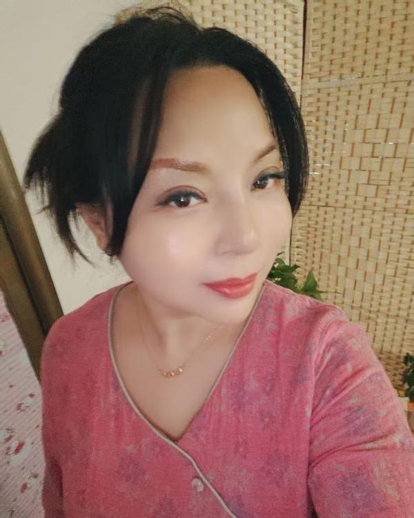 汉阳真大胸的嫂子