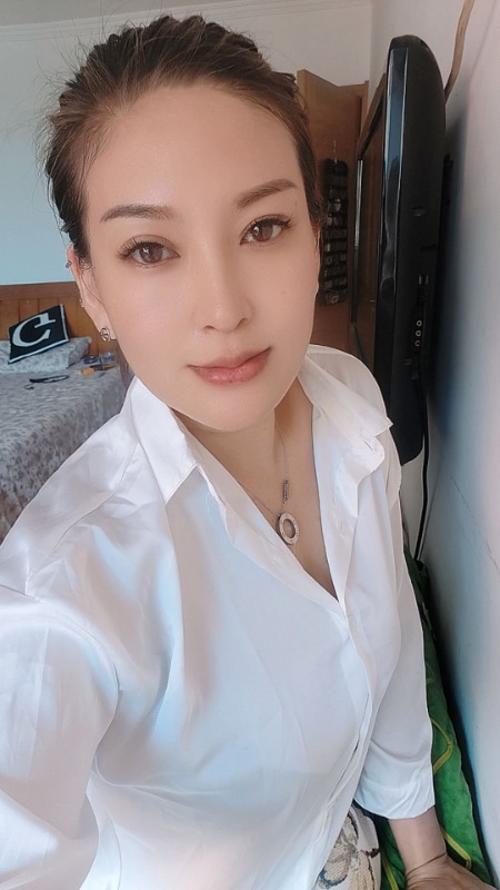 滨海风情妩媚少妇