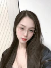 眼镜反差御姐明媚儿