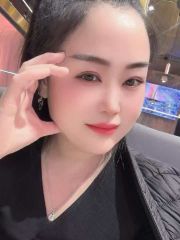 情趣白皙汁多丰满莹莹