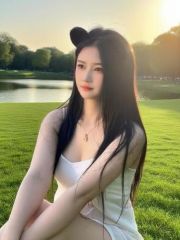 南山泡芙颜值身材一流